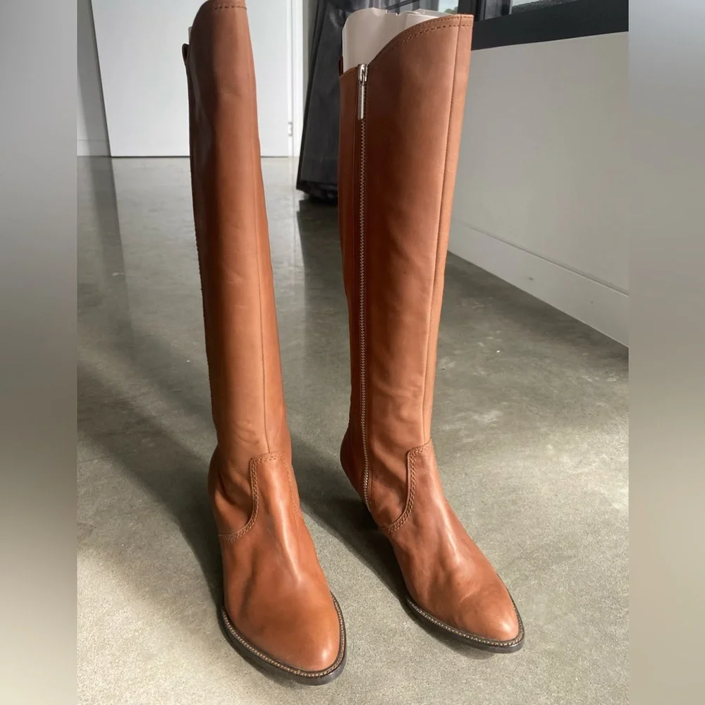 New knee length leather boots - Picture 7 of 8